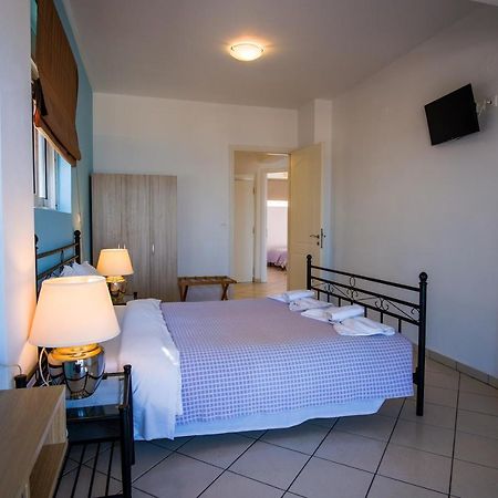 Blue Villas Agia Marina Eksteriør billede