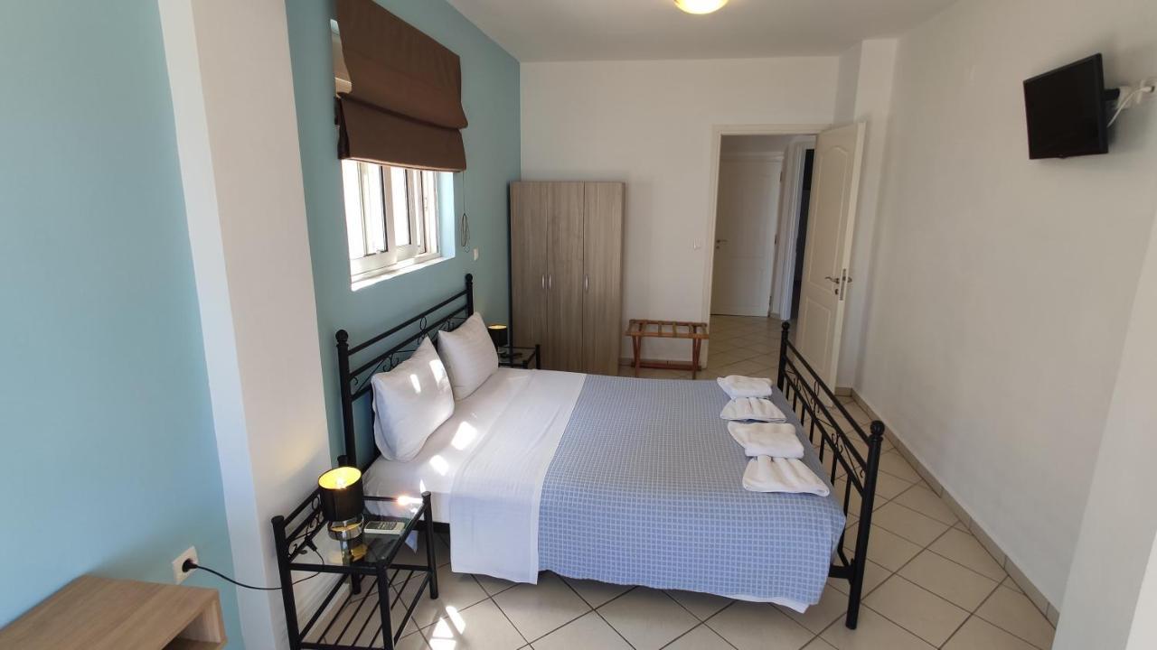 Blue Villas Agia Marina Eksteriør billede