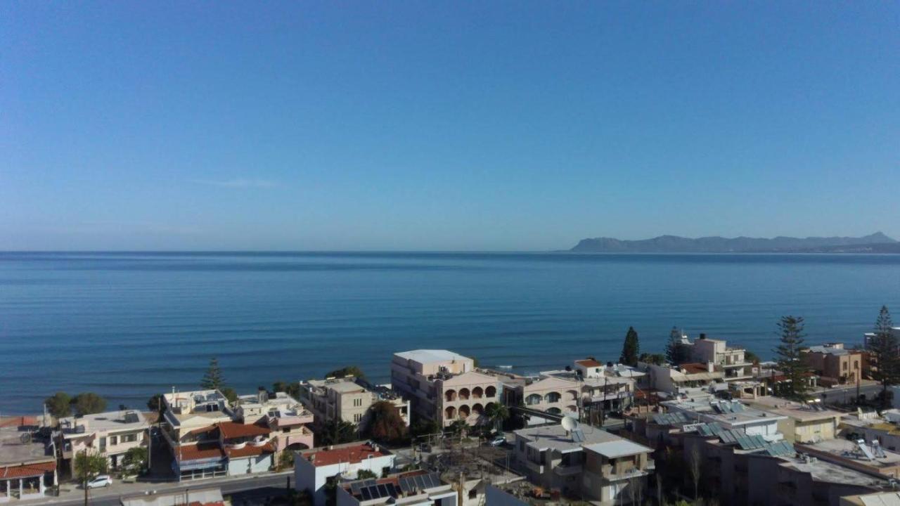 Blue Villas Agia Marina Eksteriør billede