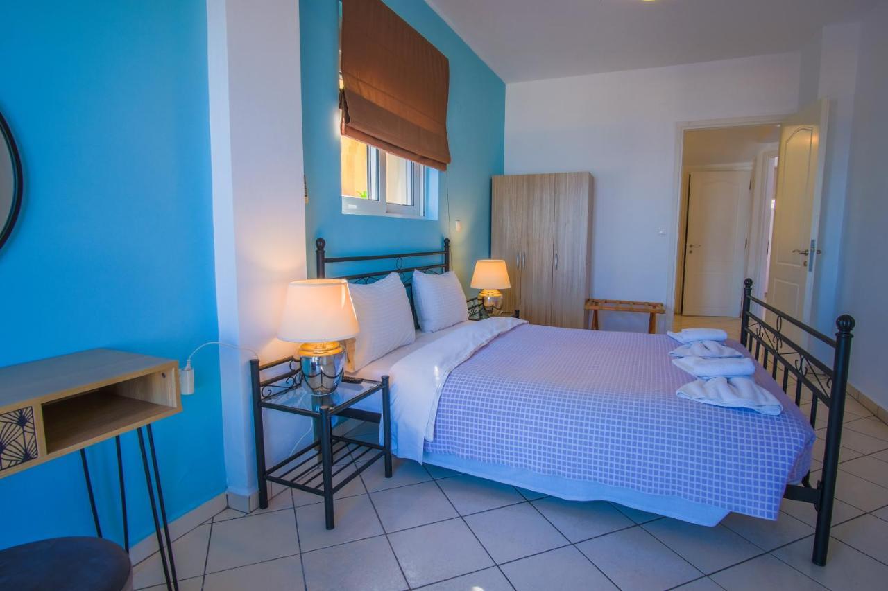 Blue Villas Agia Marina Eksteriør billede