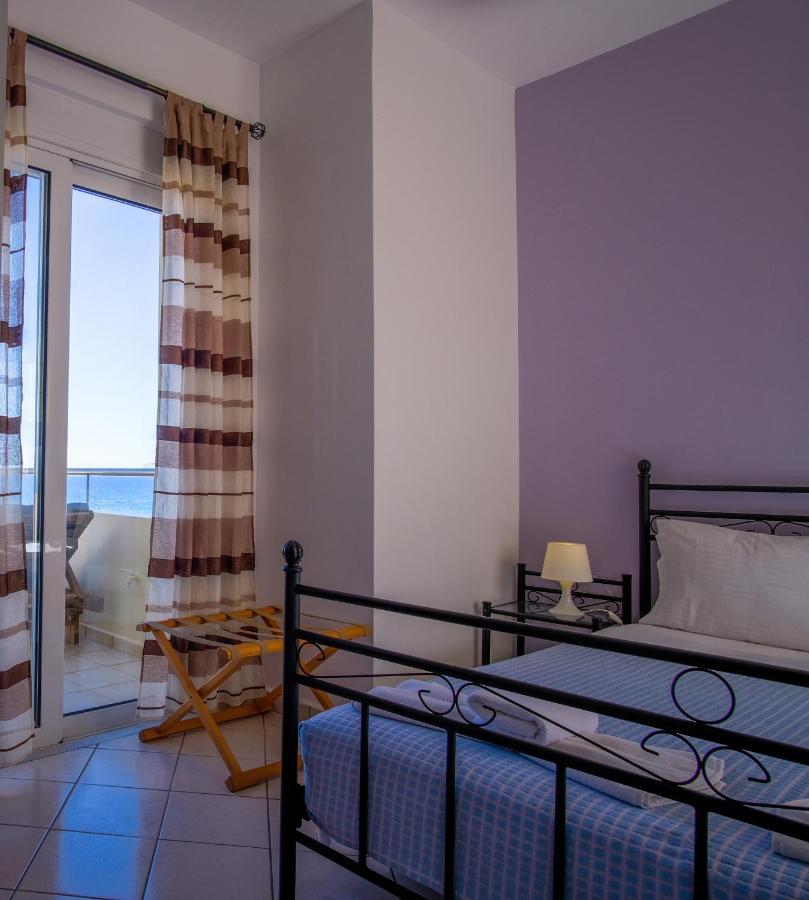 Blue Villas Agia Marina Eksteriør billede