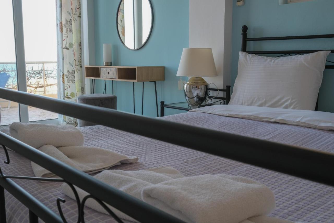 Blue Villas Agia Marina Eksteriør billede