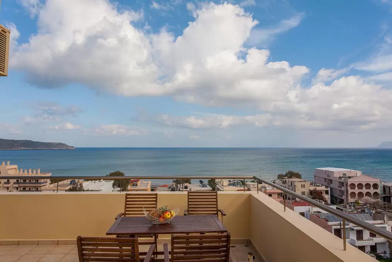 Blue Villas Agia Marina Eksteriør billede